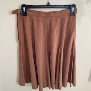 Below Knee Flow skirt